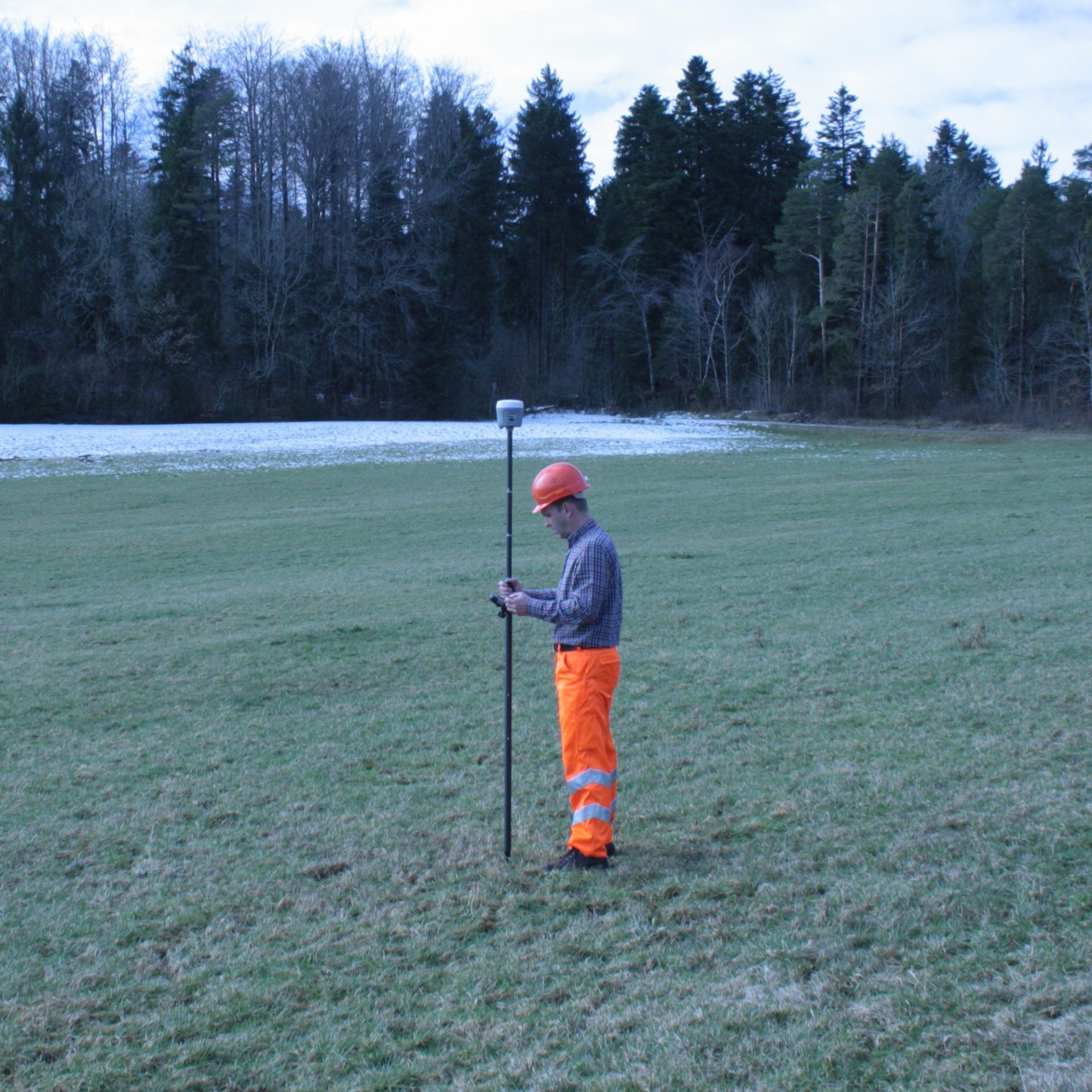 NESTLE GNSS Stab Karbon PG-2 NESTLE GNSS Stab Karbon PG-2